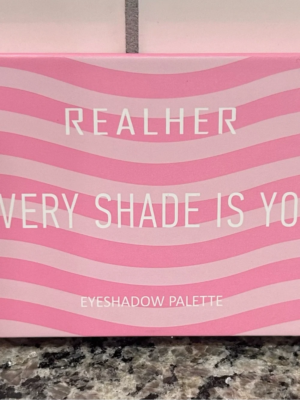 RealHer Pink Eyeshadow Palette - Wave Design